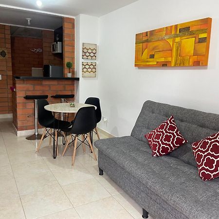 Willa Casa Roma - La Tranquilidad Del Campo En La Ciudad - Rnt 1 0 8 1 3 7- Salento Zewnętrze zdjęcie